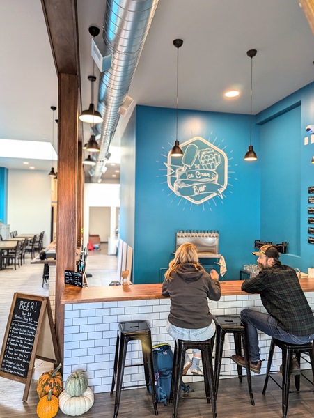 Scream for ice cream, cheer for beer; new Everett business
