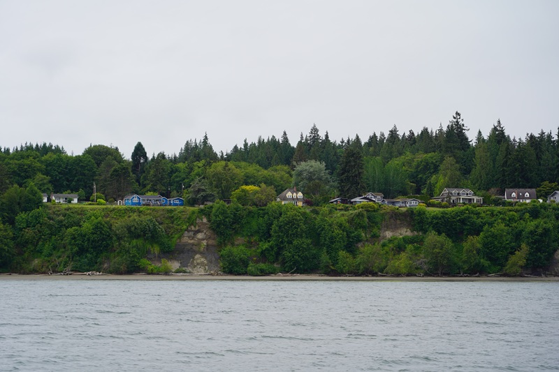 13 Harbor Hopper south Langley blue house