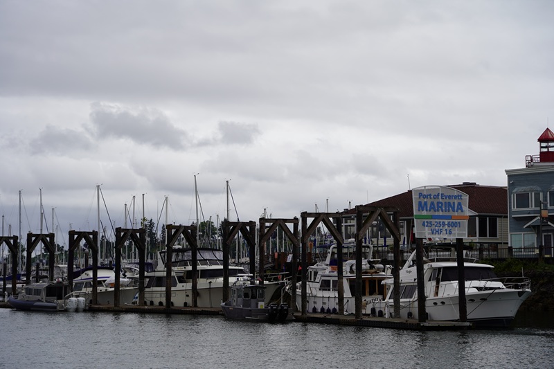 22 Harbor Hopper Everett Marina sign