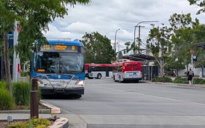 bus, bus stop, Everett Transit, Community Transit