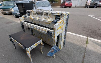 Everett, Piano, Street tunes