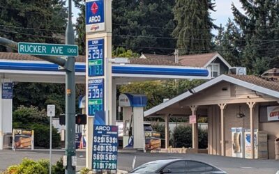 41st and Rucker, Everett, Arco, gas station, gas prices