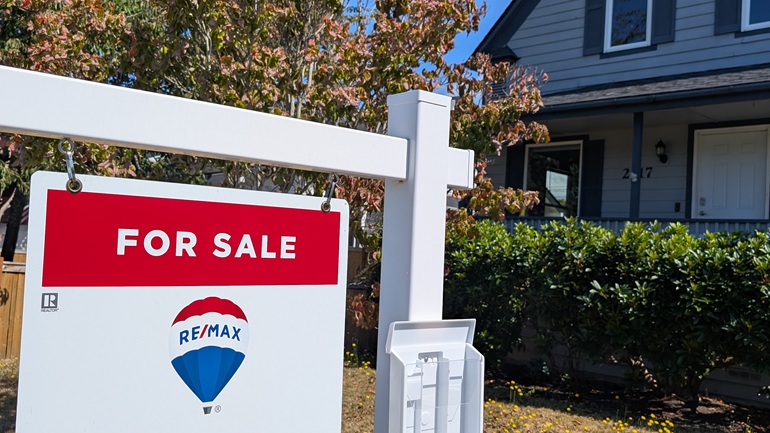 Everett residential real estate listings spiked in August compared to 2025