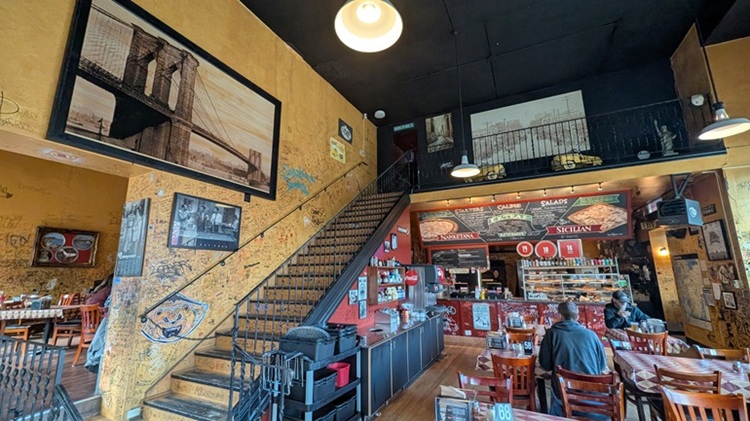 Restaurant, stairs, pizza, pizzeria Restaurant, stairs, pizza, pizzeria
